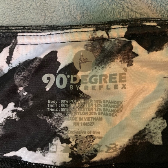 High waist 90° workout capris - Picture 2 of 3